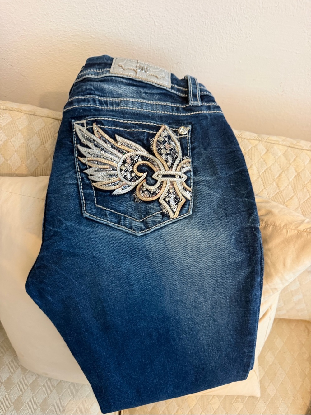 Miss Me Dark Blue Straight Leg Jeans with Embroidered Wing Pocket like new